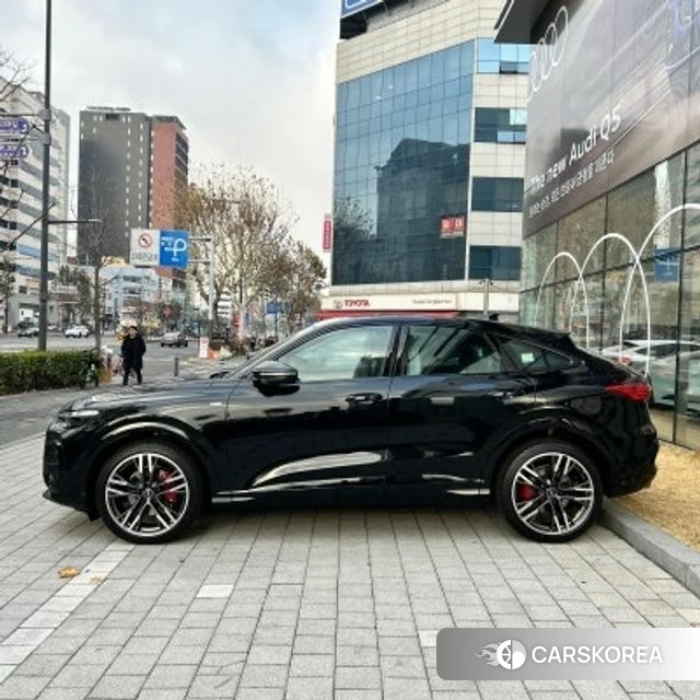 Audi Q5 (80A) 2025 Золотой из Кореи, фото 5