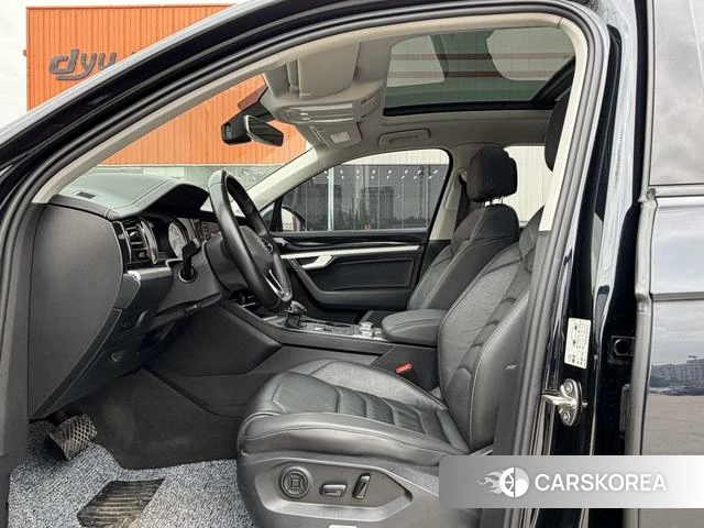 Volkswagen Touareg 2022 Синий из Китая, фото 3