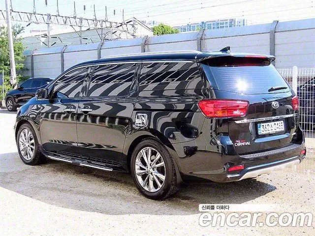 Kia The New Carnival id 2691531 из Кореи 13
