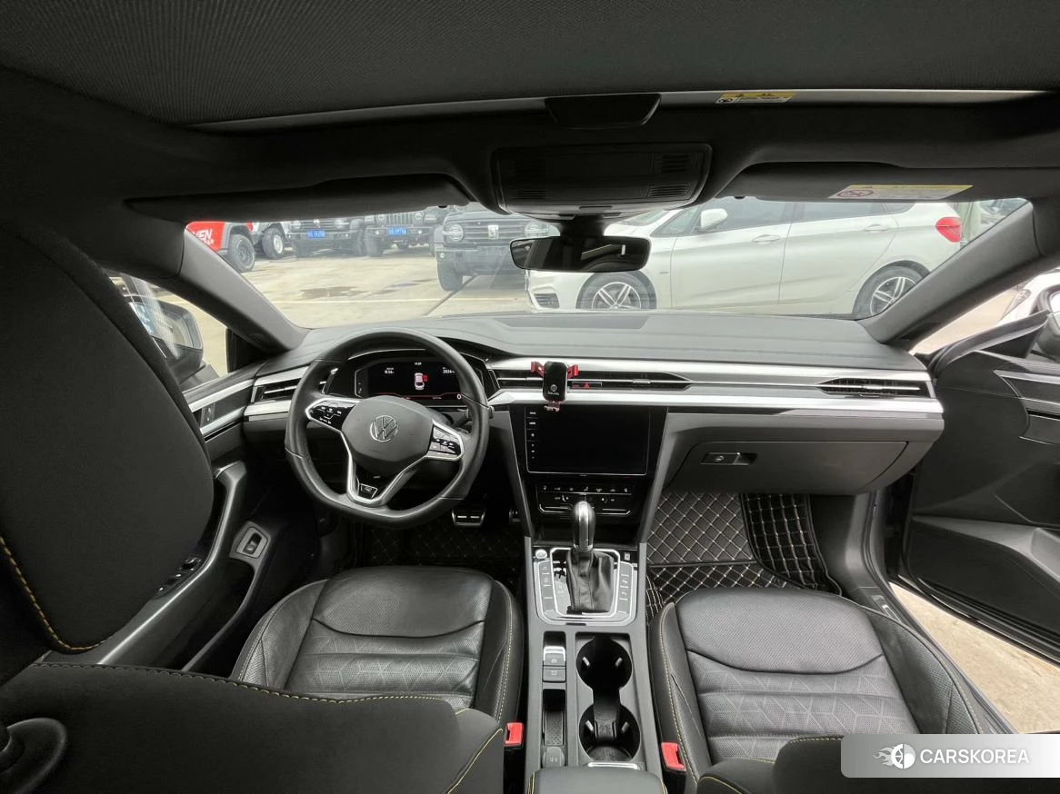 Volkswagen CC 2021 Темно-серый из Китая, фото 4
