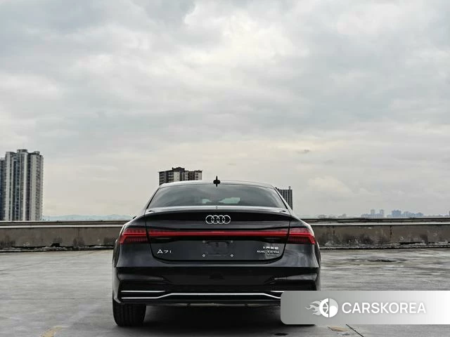 Audi A7L id 4190565 из Китая 20