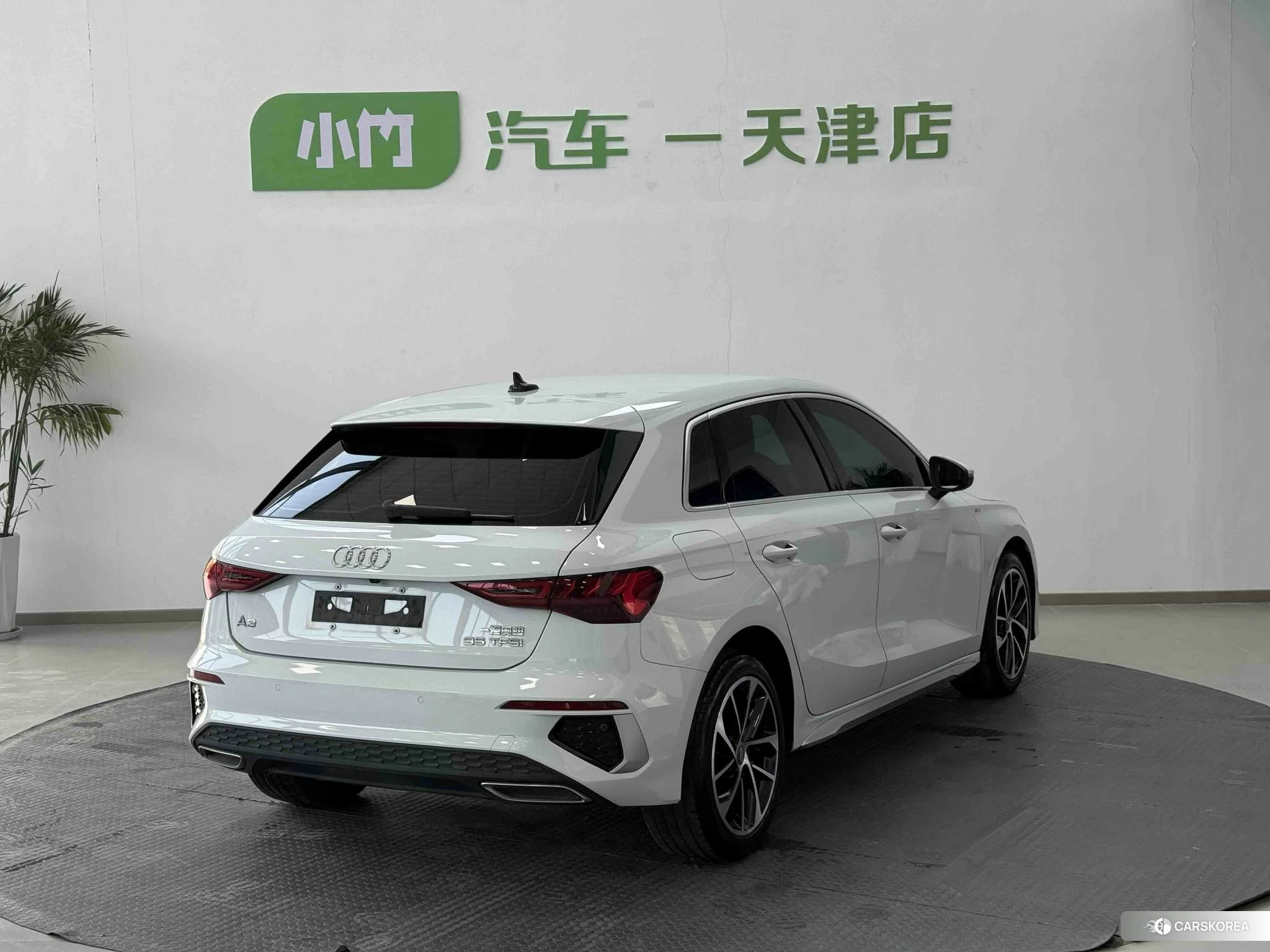 Audi A3 id 4498470 из Китая 16