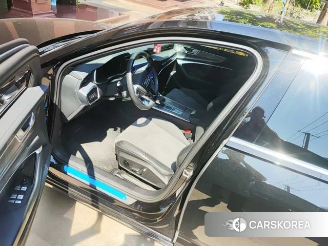 Audi A6L 2022 Черный из Китая, фото 3
