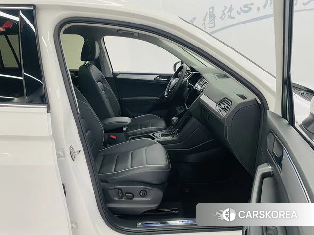 Volkswagen Tiguan L PHEV id 4211292 из Китая 9