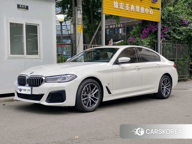 BMW 5 series (imported) 2022 Белый из Китая, фото 3