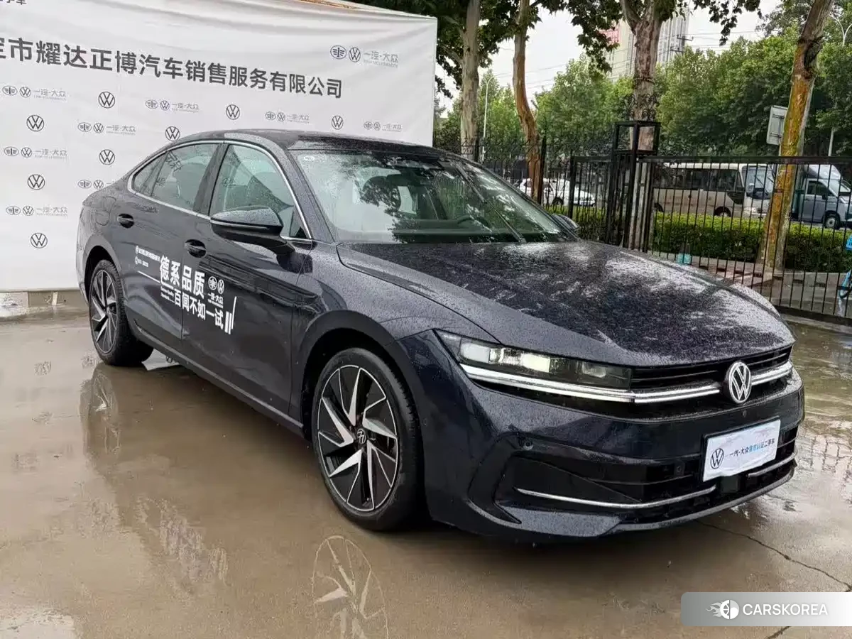 Volkswagen Magotan 2024 Синий из Китая, фото 3