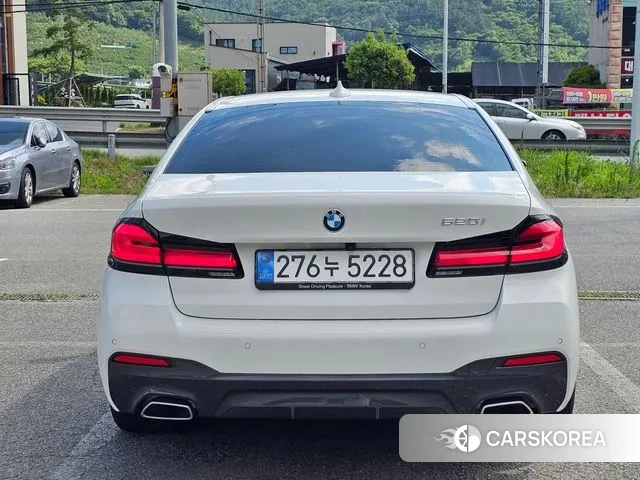 BMW 5 Series (G30) id 2889266 из Кореи 7