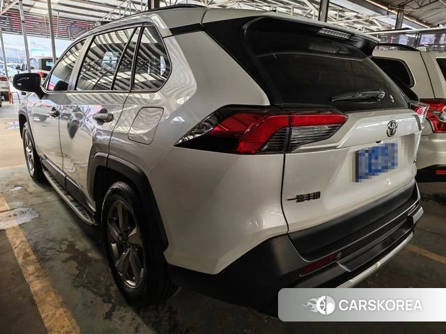Toyota RAV4 Rongfang 2022 Белый из Китая, фото 3