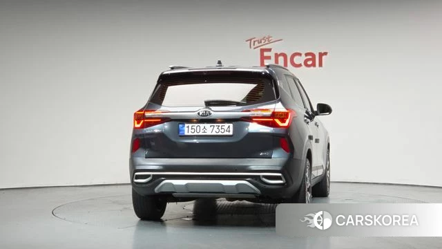 Kia Seltos id 4562320 из Кореи 23