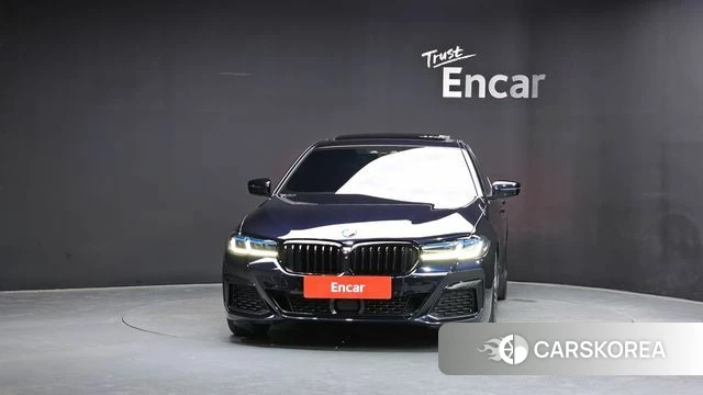 BMW 5 Series (G30) id 4525572 из Кореи 13