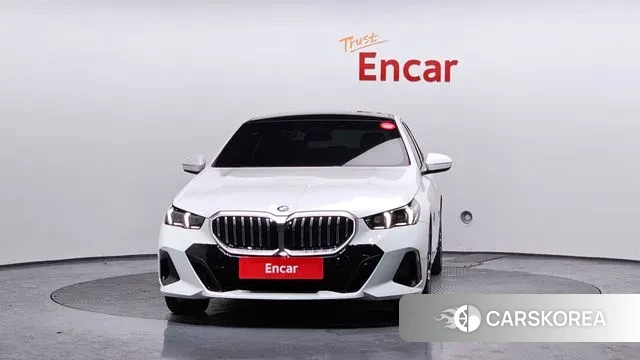 BMW 5 Series (G60) id 3720627 из Кореи 13