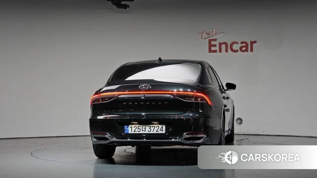Hyundai The New Grandeur IG id 4693438 из Кореи 23