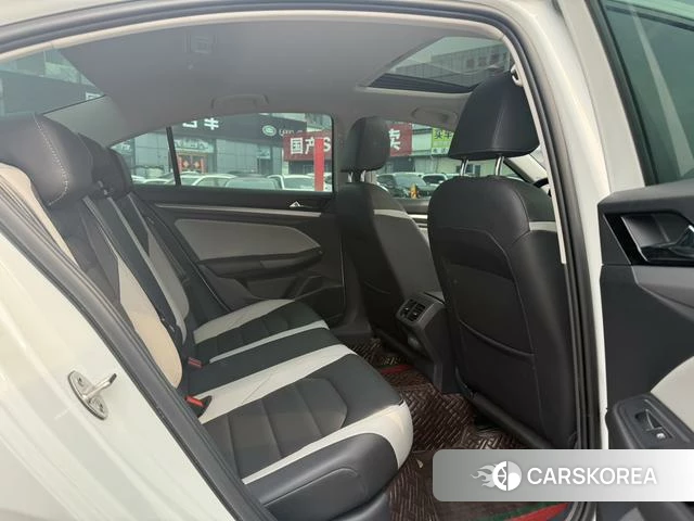 Volkswagen Bora id 4256547 из Китая 12