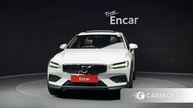Volvo V60 Cross-Country 2nd Generation id 3524774 из Кореи 13