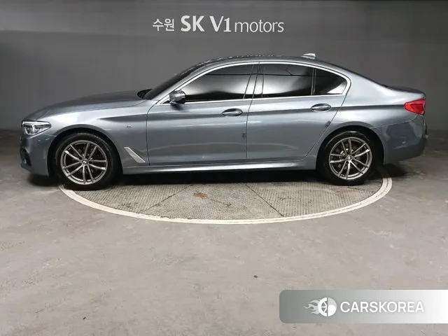 BMW 5 Series (G30) id 3552975 из Кореи 13