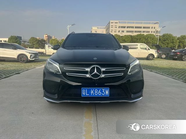 Mercedes-Benz GLE (import) 2018 Черный из Китая, фото 3