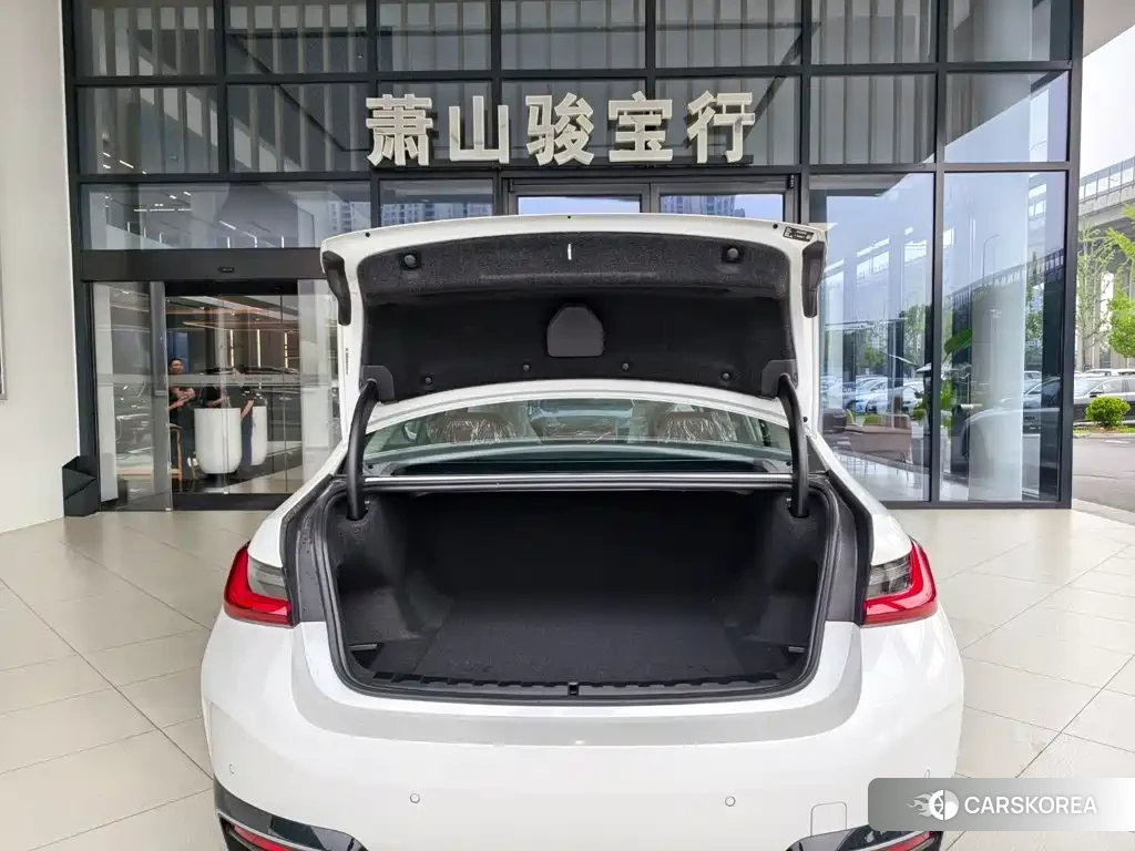 BMW i3 id 4674478 из Китая 10