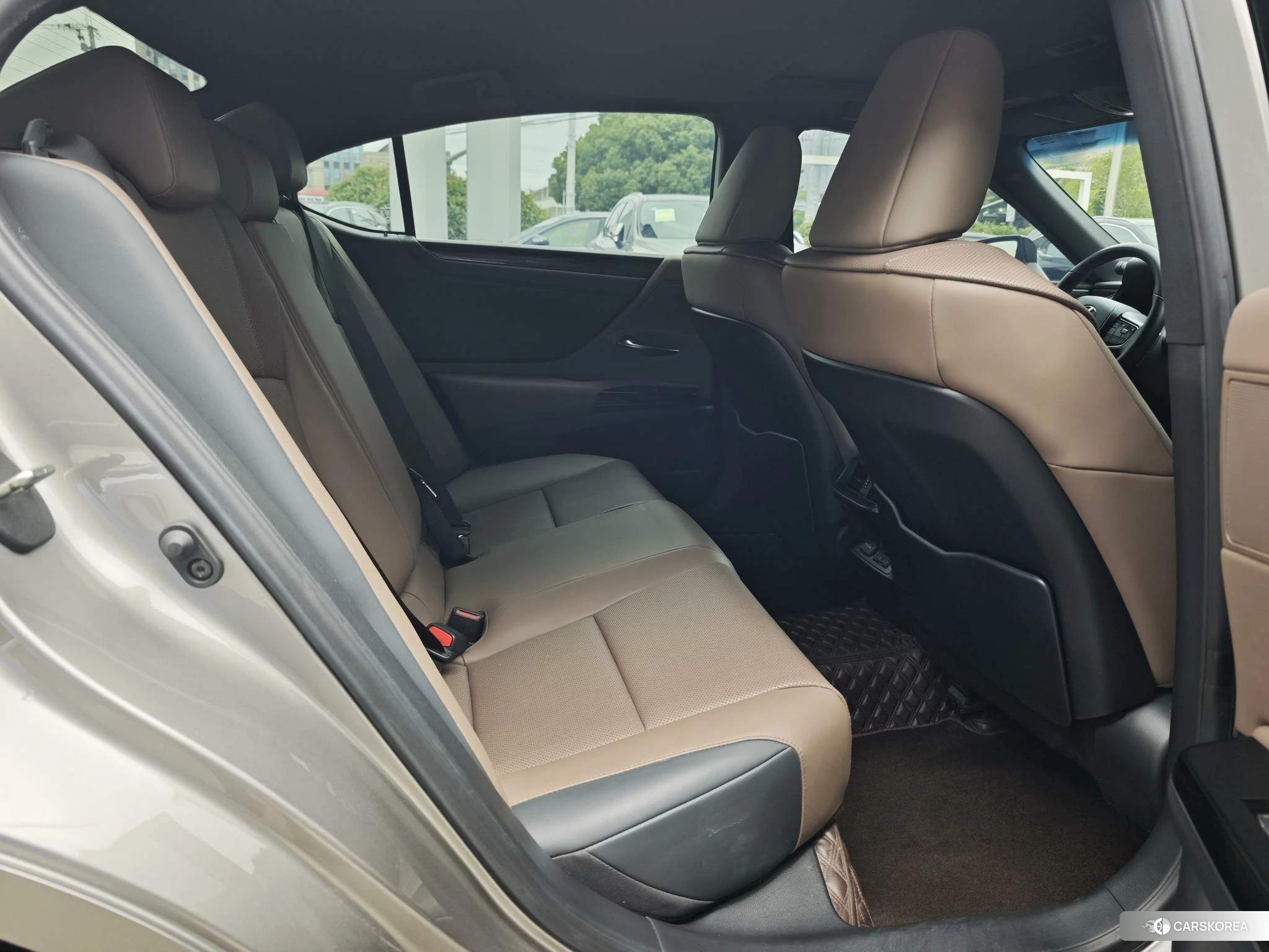 Lexus ES id 4455415 из Китая 9