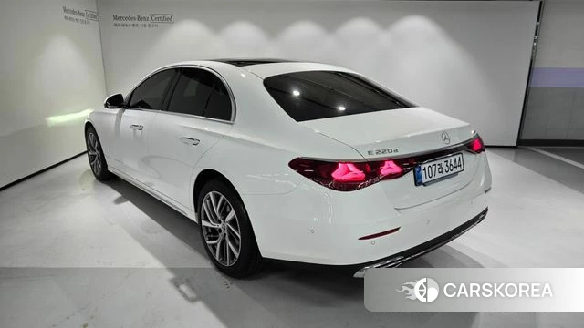 Mercedes-Benz E-Class W214 id 4635081 из Кореи 13