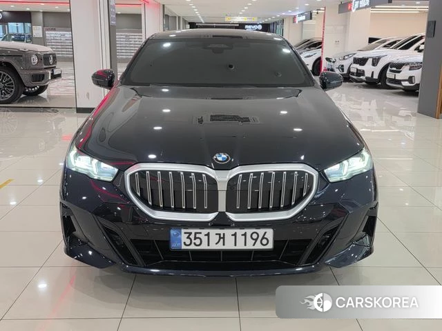 BMW 5 Series (G60) id 4359847 из Кореи 11