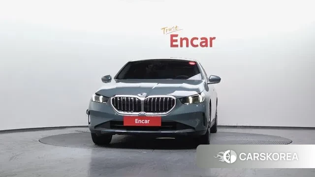 BMW 5 Series (G60) id 3624604 из Кореи 13