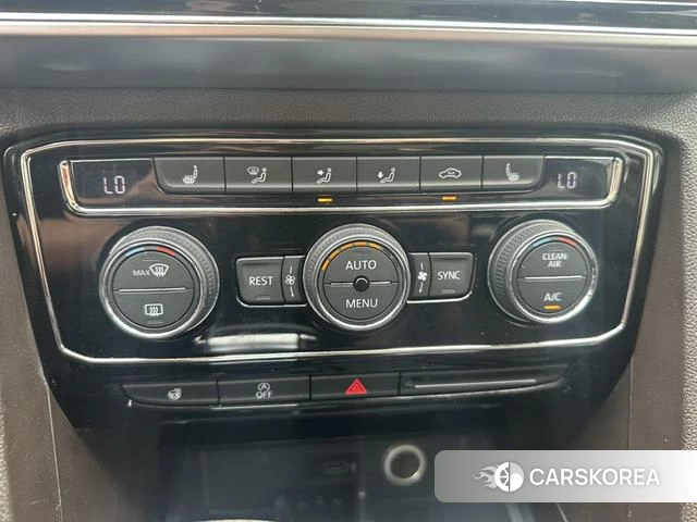 Volkswagen Tourang id 4213849 из Китая 17