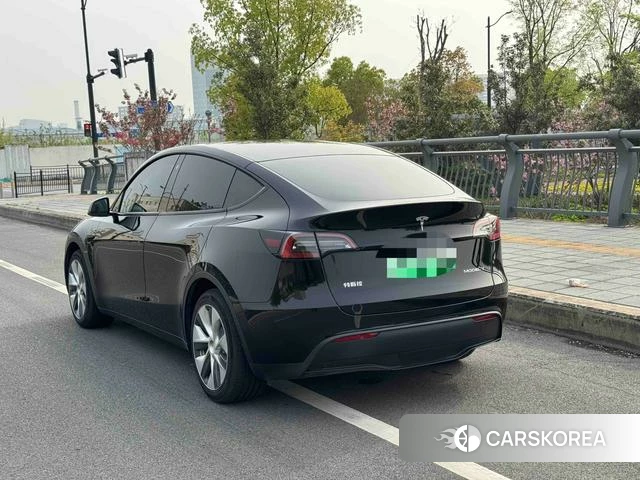Tesla Model Y 2021 Черный из Китая, фото 3