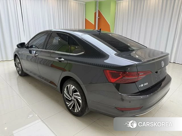 Volkswagen Sagitar id 4263104 из Китая 12