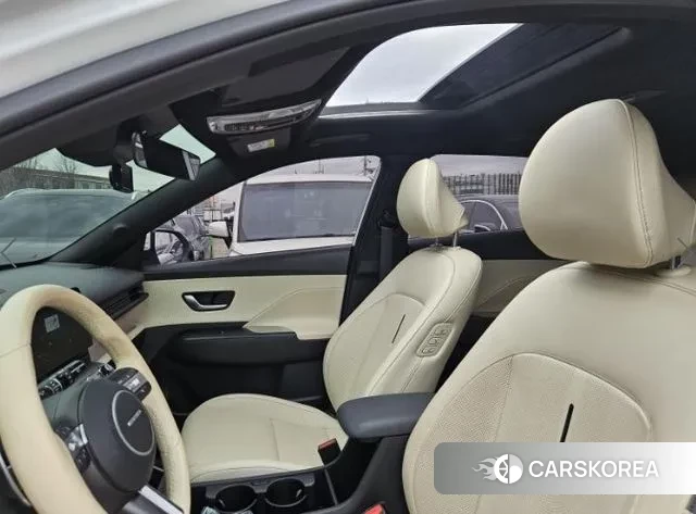 Hyundai Kona (SX2) 2023 Белый из Кореи, фото 3