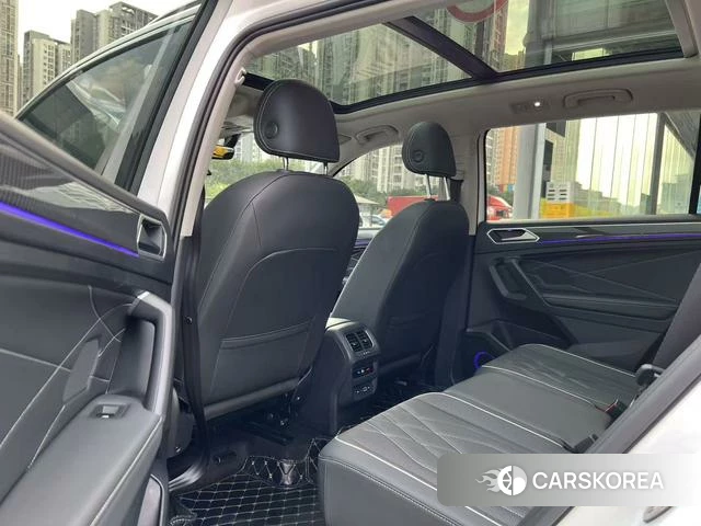 Volkswagen Tiguan L 2023 Белый из Китая, фото 4