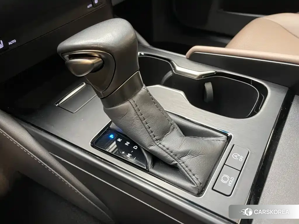Lexus ES id 4649272 из Китая 19
