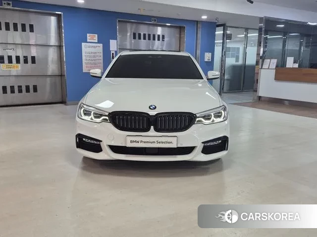 BMW 5 Series (G30) id 3018511 из Кореи 13