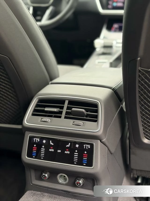 Audi A6L id 4297674 из Китая 11