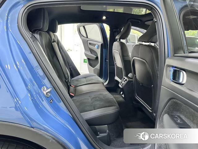Volvo C40 EV id 3939429 из Китая 11