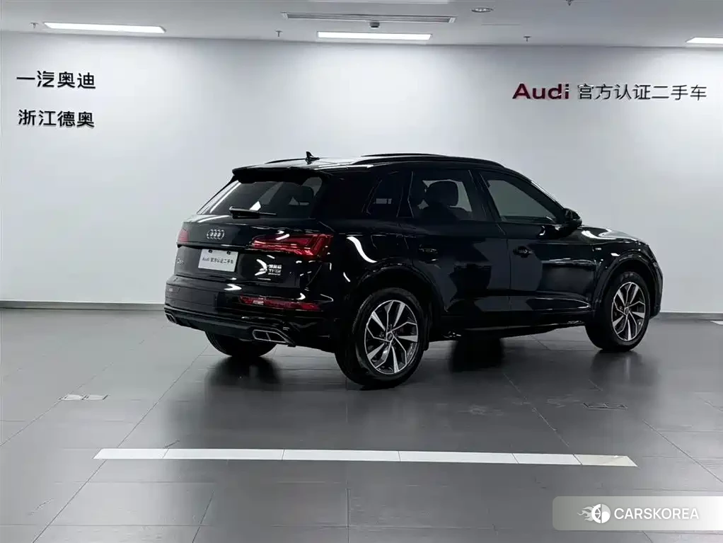 Audi Q5L 2024 Черный из Китая, фото 3