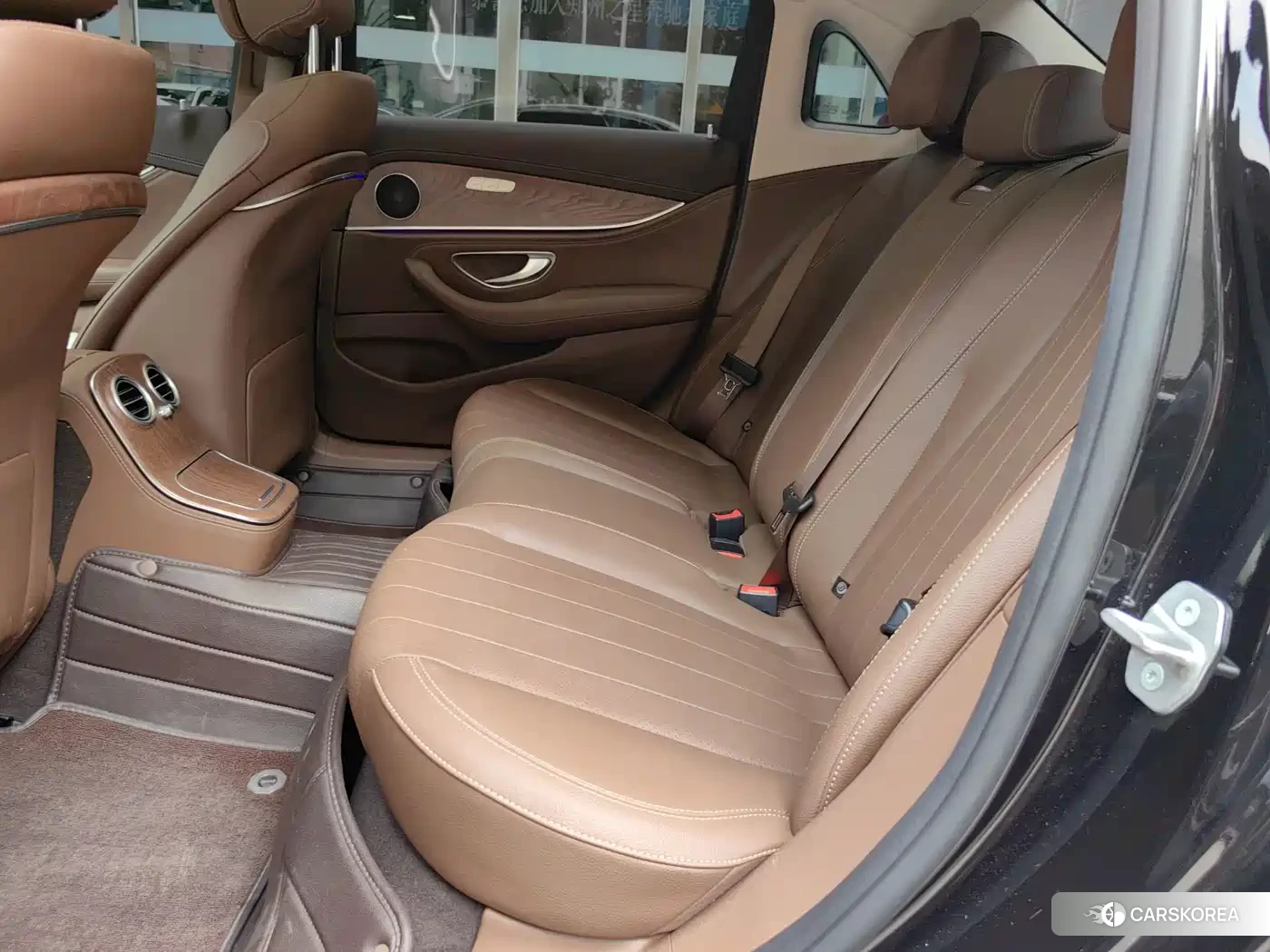 Mercedes-Benz E-Class id 4644475 из Китая 11