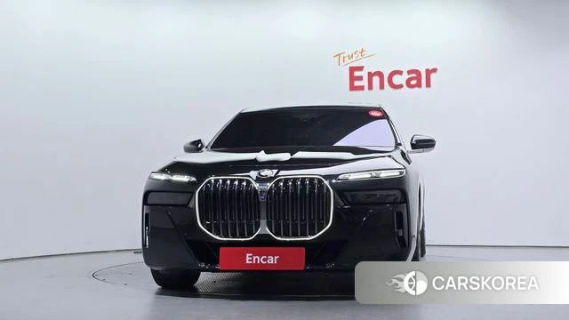 BMW 7 Series (G70) id 4222505 из Кореи 23