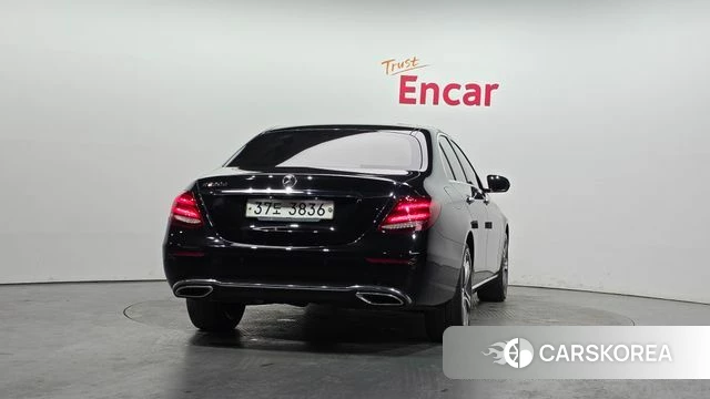 Mercedes-Benz E-Class W213 id 4245788 из Кореи 23