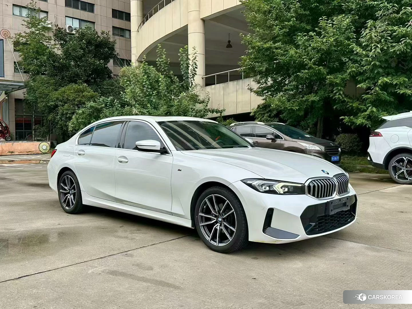 BMW 3 series 2022 Белый из Китая, фото 3