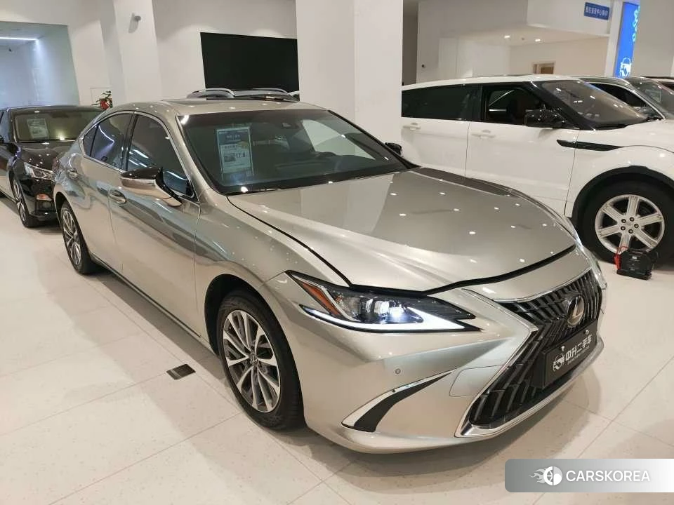 Lexus ES 2021 Шампань из Китая, фото 6