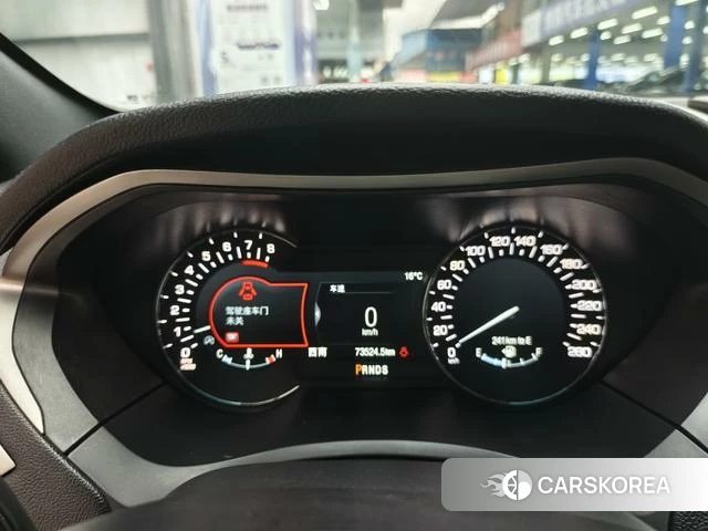Lincoln MKZ id 4213314 из Китая 7