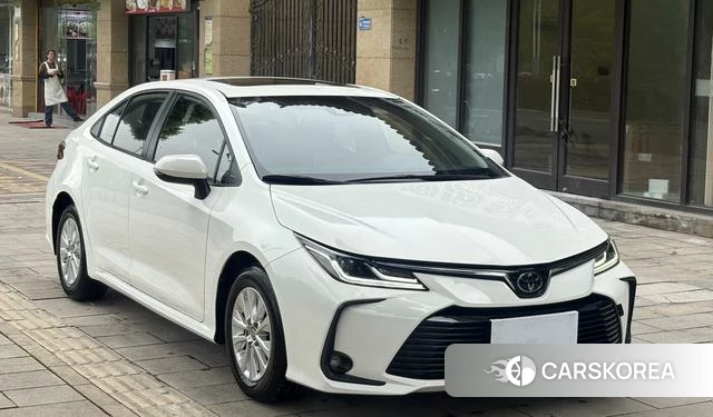 Toyota Corolla 2021 Белый из Китая, фото 4