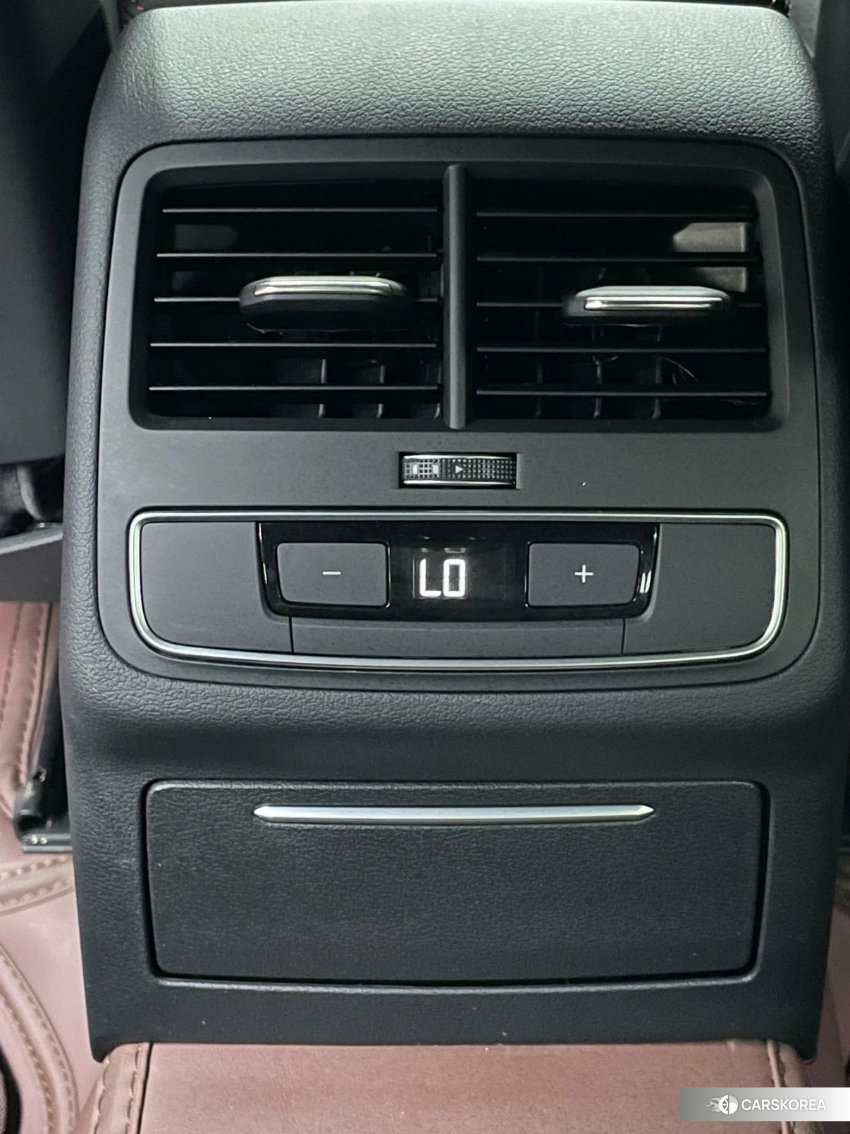 Audi A4L 2023 Белый из Китая, фото 5