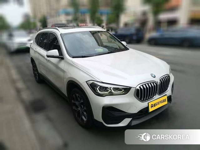 BMW X1 2021 Белый из Китая, фото 3
