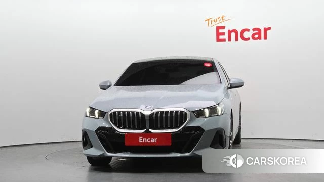 BMW 5 Series (G60) id 3963524 из Кореи 13