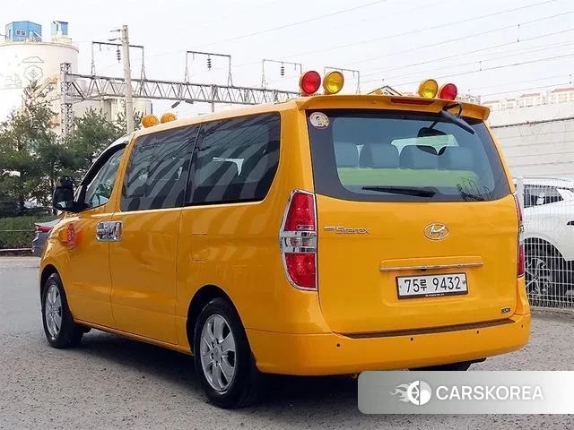 Hyundai The New Grand Starex id 3771717 из Кореи 13