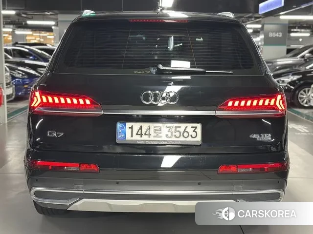 Audi Q7 (4M) id 2997303 из Кореи 13