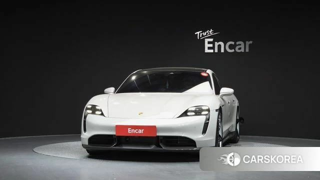 Porsche Taycan id 4609465 из Кореи 23