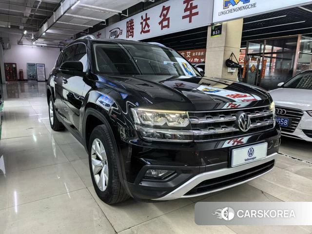 Volkswagen Tourang 2018 Черный из Китая, фото 3