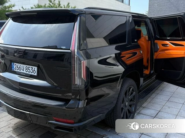 Cadillac Escalade 5th Generation 2021 Черный из Кореи, фото 3